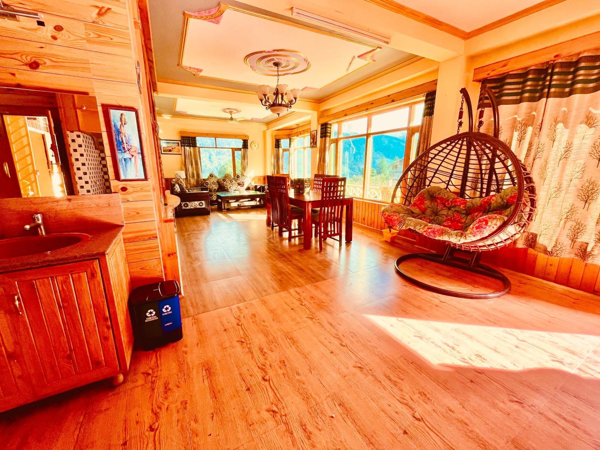 Woods Villa Cottage, Manali Esterno foto