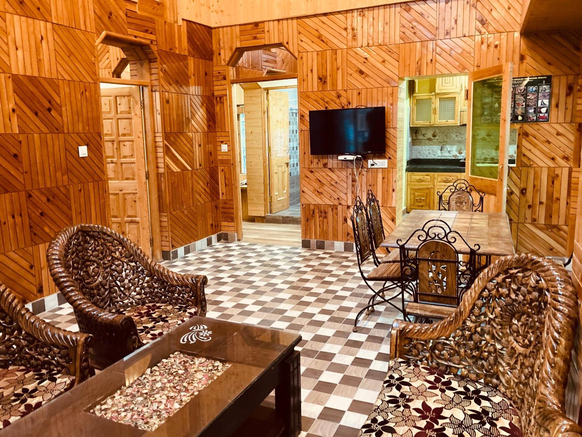 Woods Villa Cottage, Manali Esterno foto