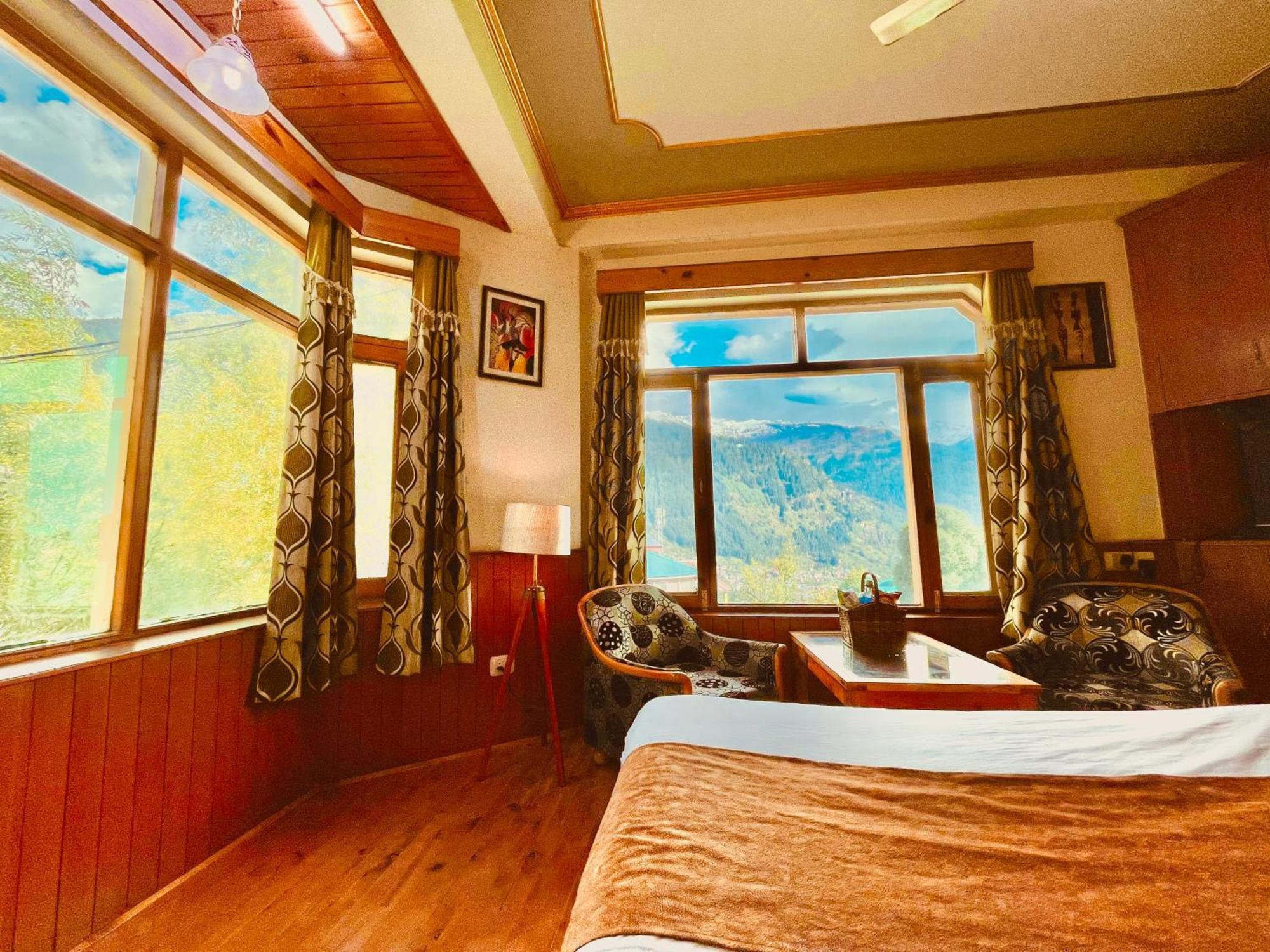 Woods Villa Cottage, Manali Esterno foto