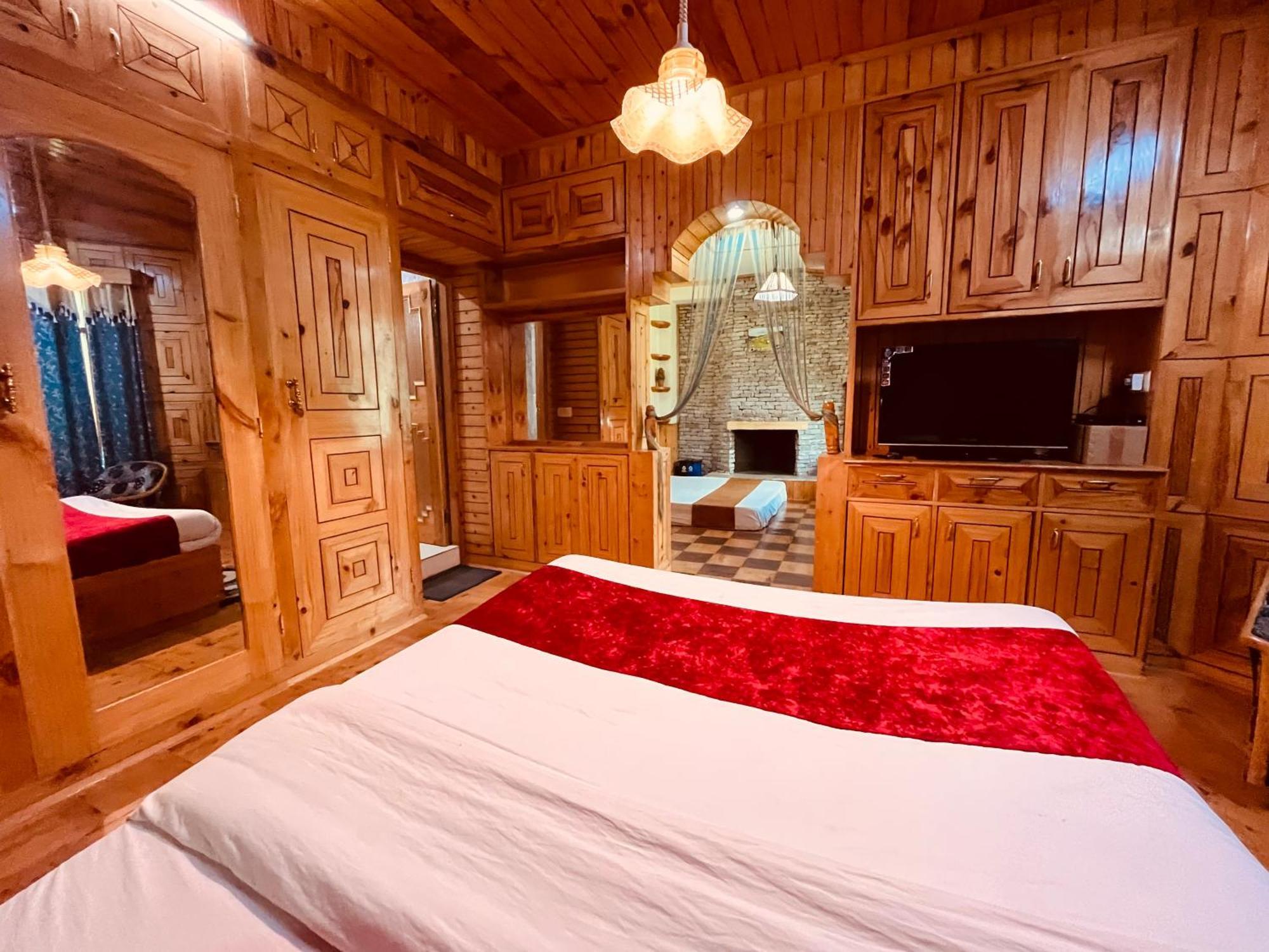 Woods Villa Cottage, Manali Esterno foto