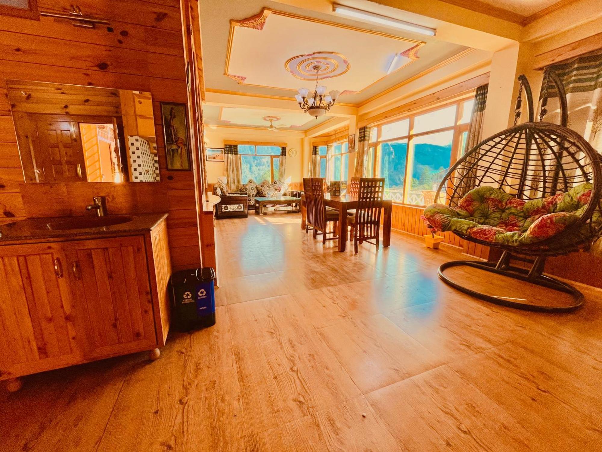 Woods Villa Cottage, Manali Esterno foto